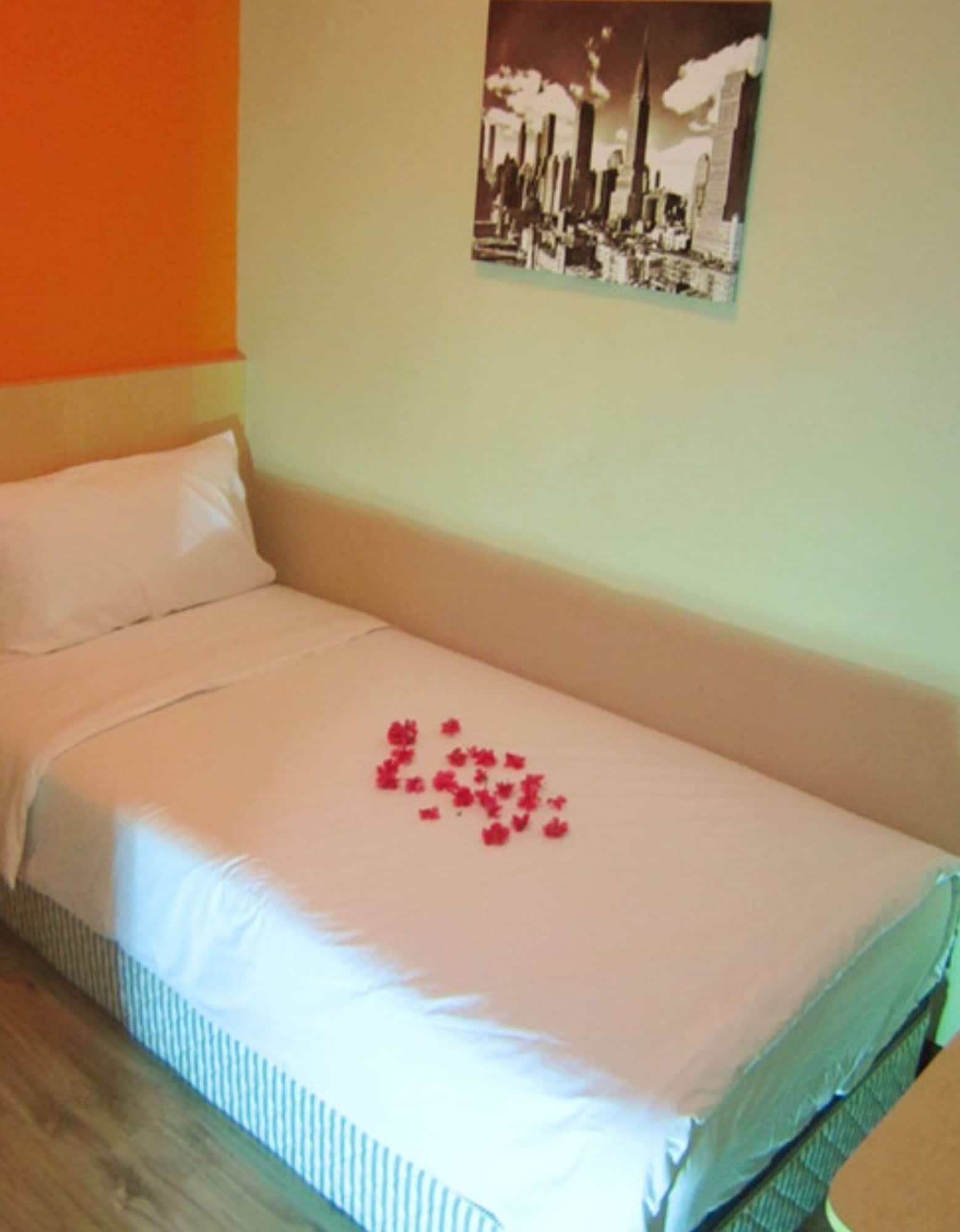Station Eight Inn Ипох Экстерьер фото