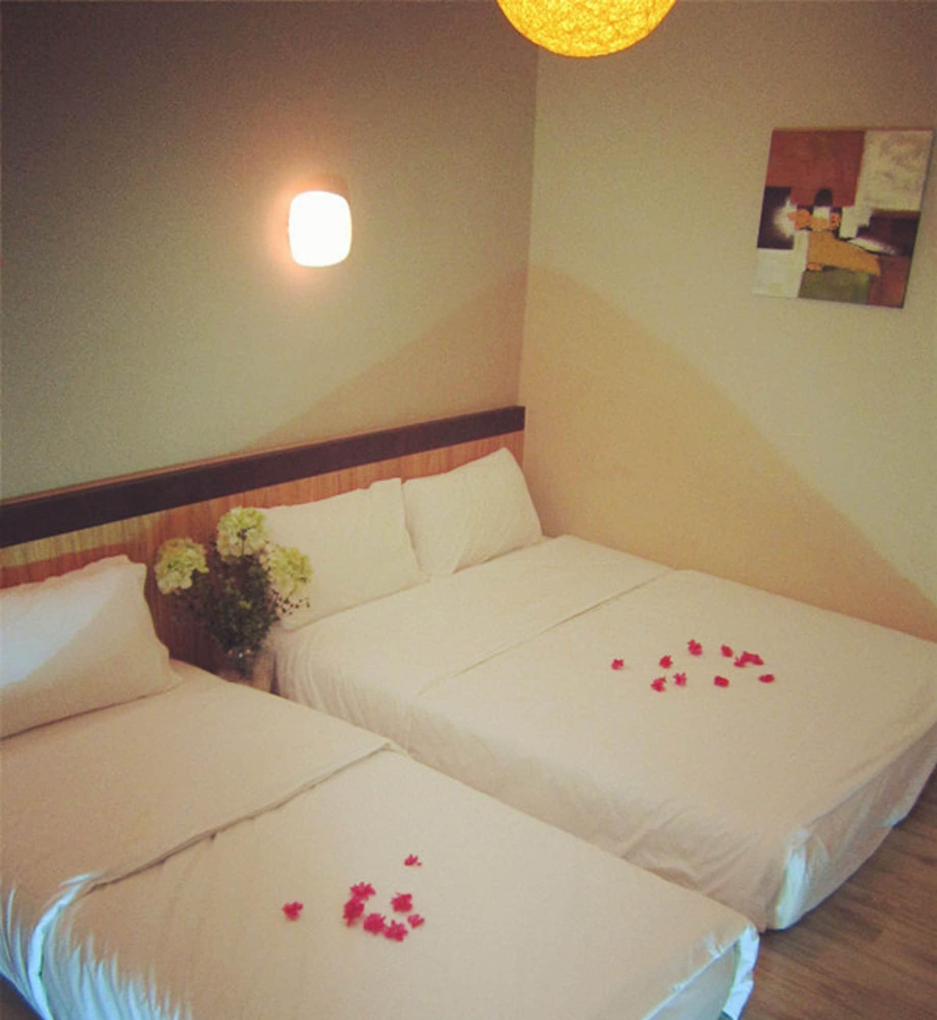 Station Eight Inn Ипох Экстерьер фото
