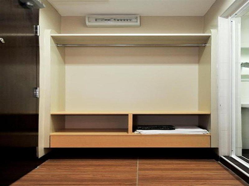 Station Eight Inn Ипох Экстерьер фото