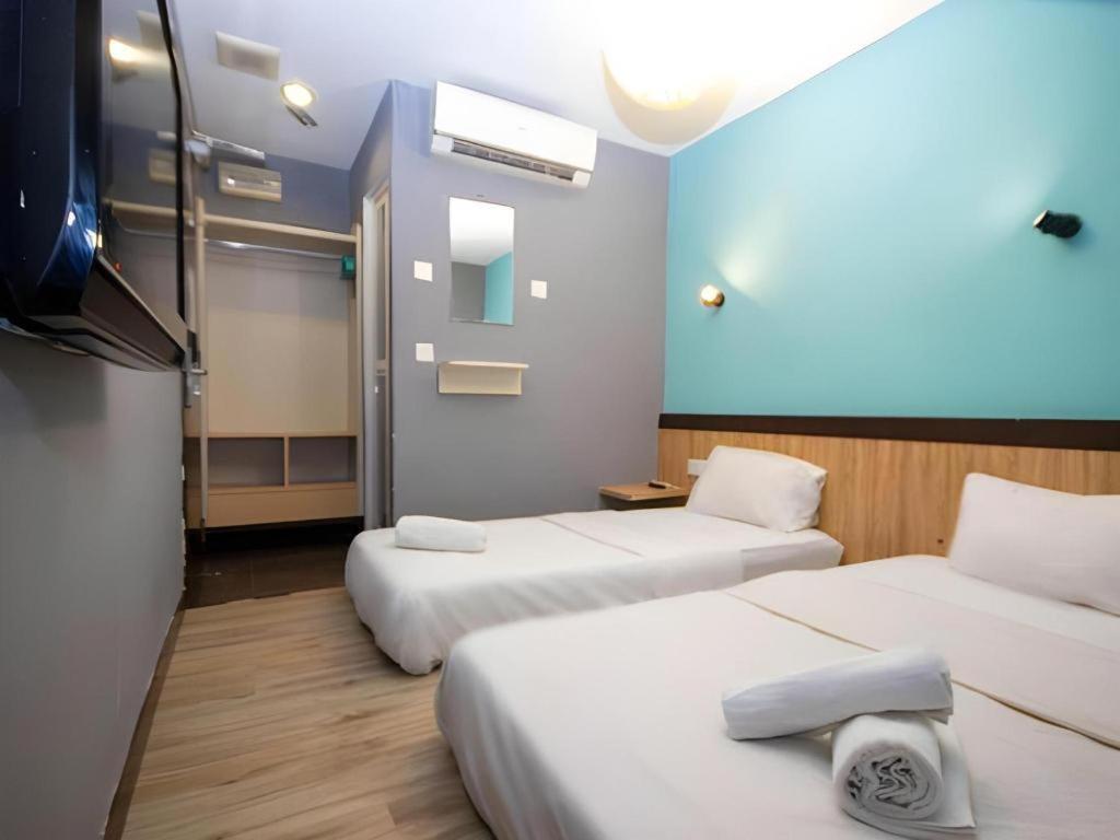 Station Eight Inn Ипох Экстерьер фото