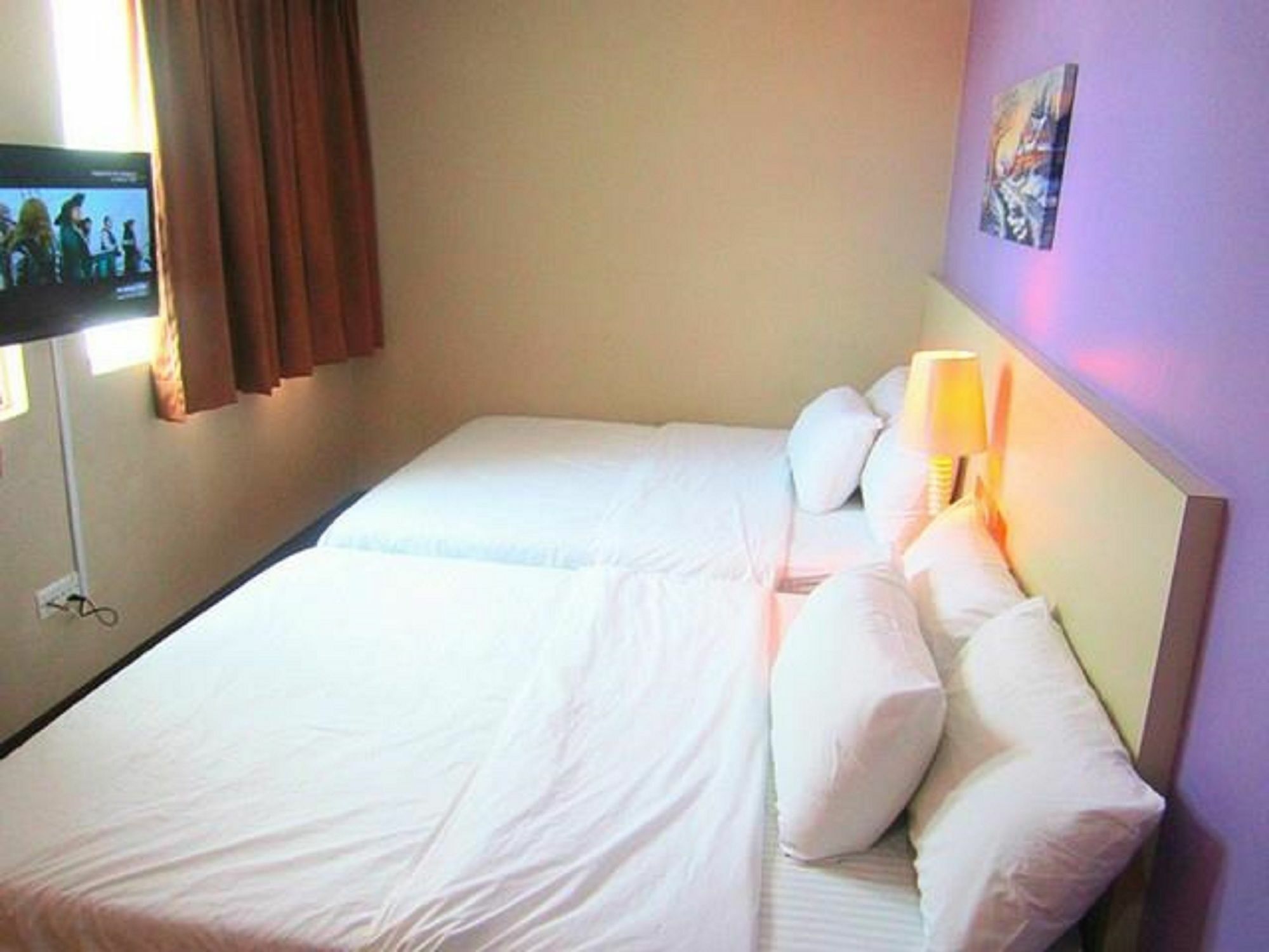 Station Eight Inn Ипох Экстерьер фото